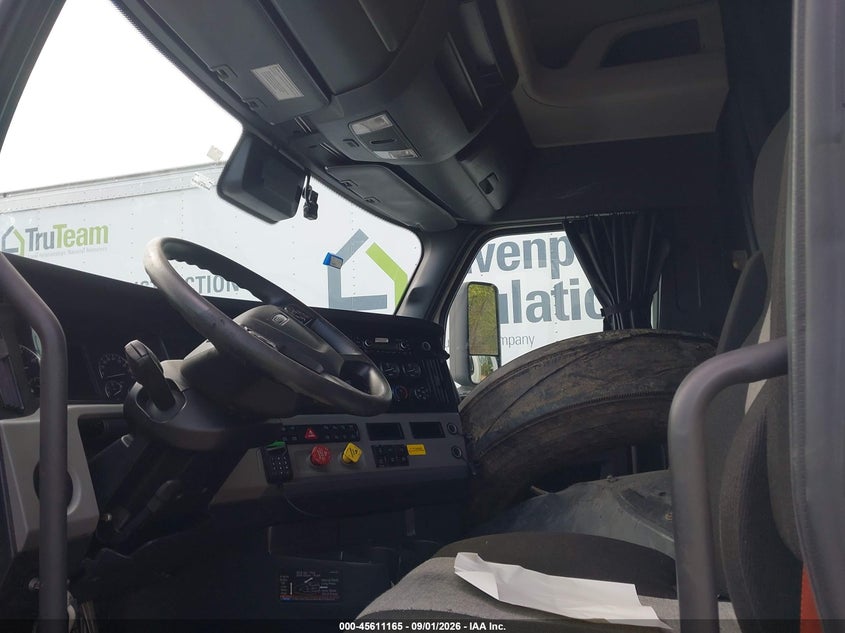 2021 FREIGHTLINER NEW CASCADIA 126 auction photo 7