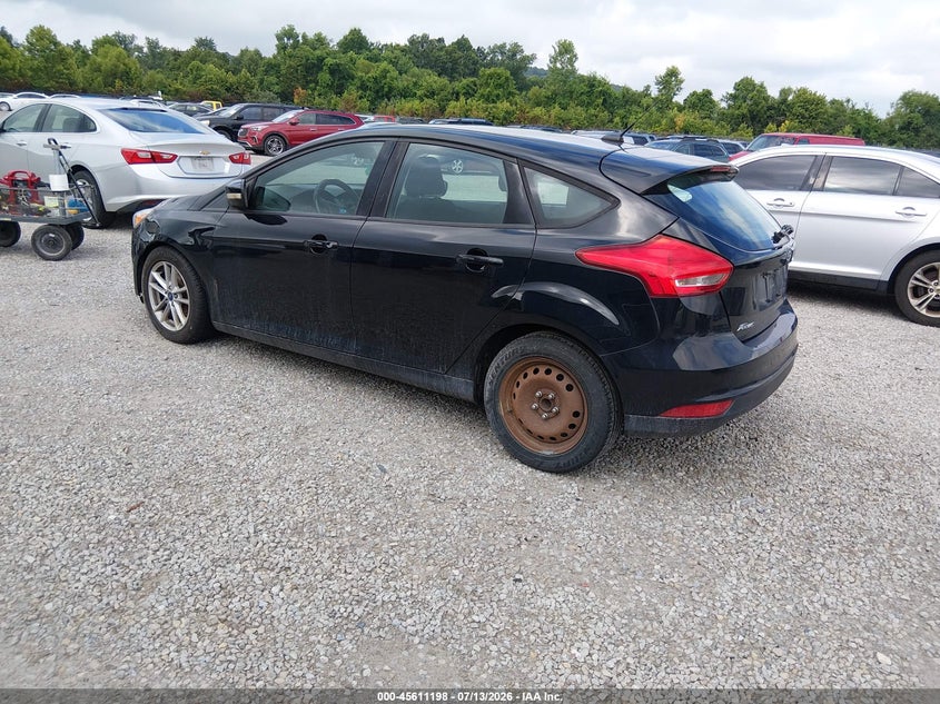 Vin: 1fadp3k2xhl298831, lot: 46109648, ford focus se 20173