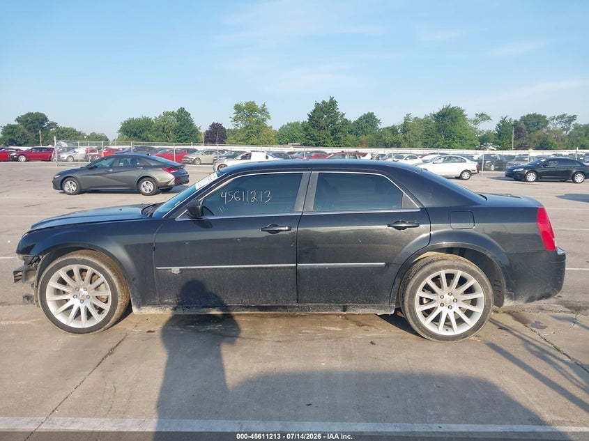 2008 Chrysler 300C Hemi VIN: 2C3LA63H48H120104 Lot: 45611213