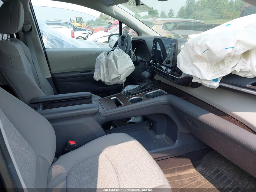 TOYOTA SIENNA - zdjęcie 5
