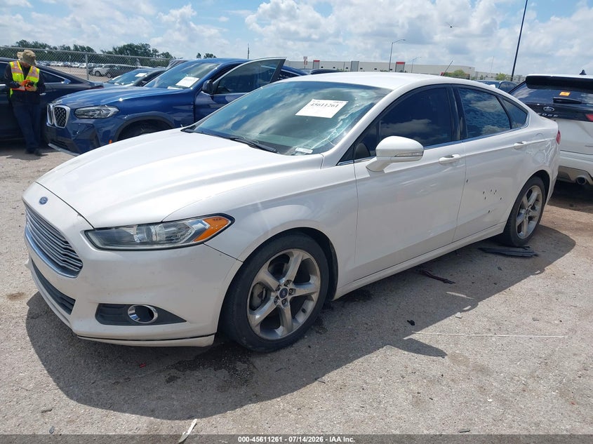 2015 FORD FUSION auction photo 2