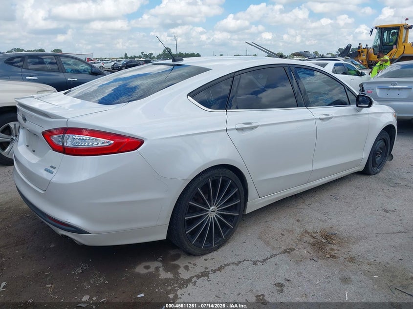 2015 FORD FUSION auction photo 4