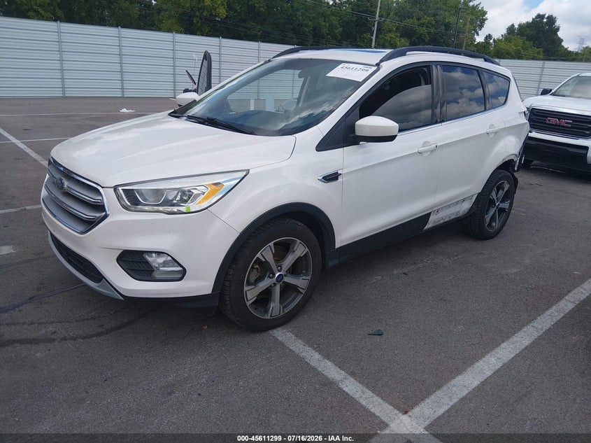 2017 FORD ESCAPE auction photo 2
