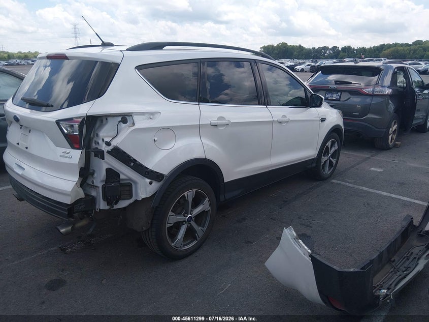 2017 FORD ESCAPE auction photo 4