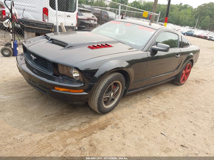 2007 FORD MUSTANG auction photo 2