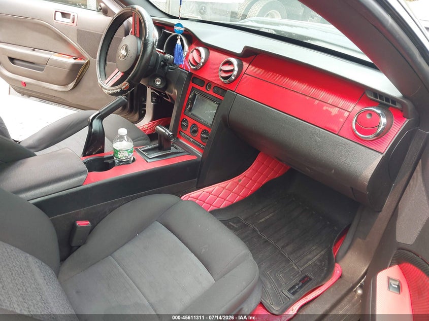 2007 FORD MUSTANG auction photo 5