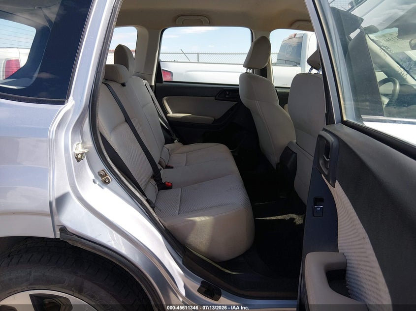 2017 SUBARU FORESTER auction photo 8