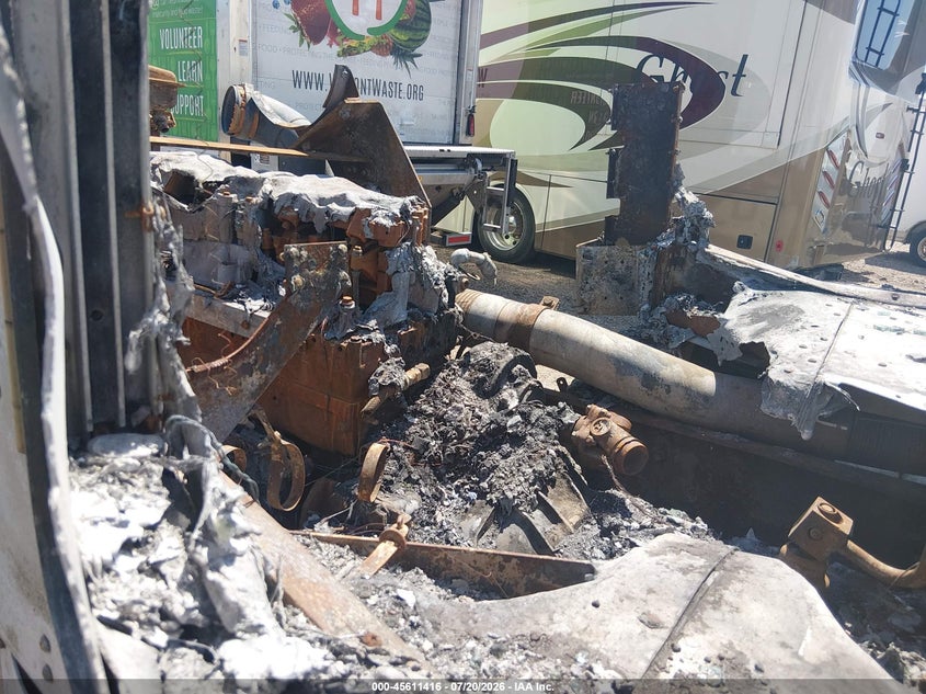 2004 KENWORTH CONSTRUCTION auction photo 6