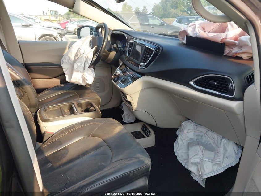 2020 CHRYSLER PACIFICA auction photo 5