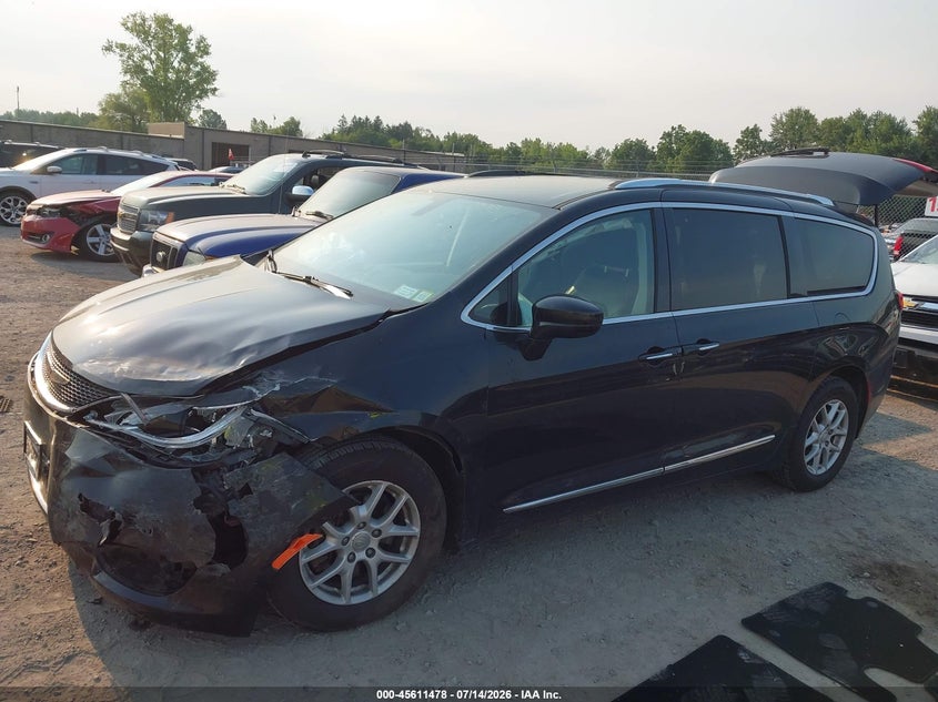 2020 CHRYSLER PACIFICA auction photo 6