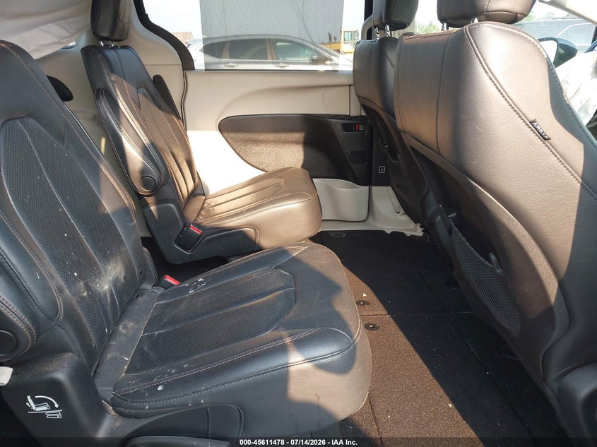 2020 CHRYSLER PACIFICA auction photo 8