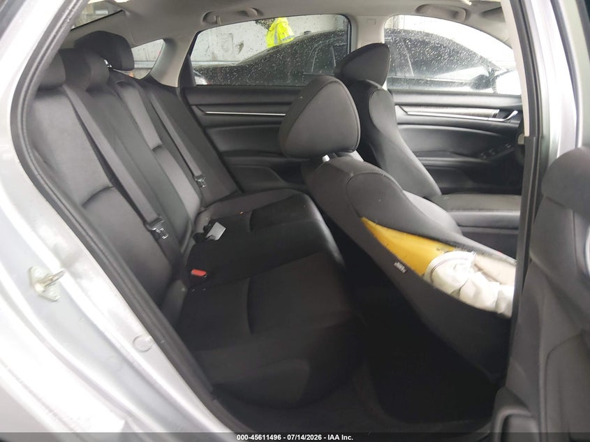 2018 HONDA ACCORD auction photo 8