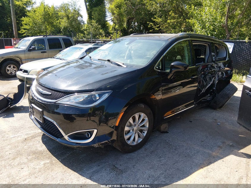 Vin: 2c4rc1bg7kr650449, lot: 46109984, chrysler pacifica touring l 20192