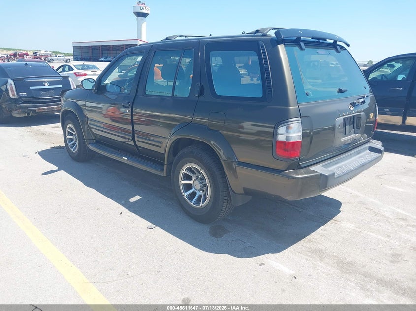 1999 INFINITI QX4 auction photo 3