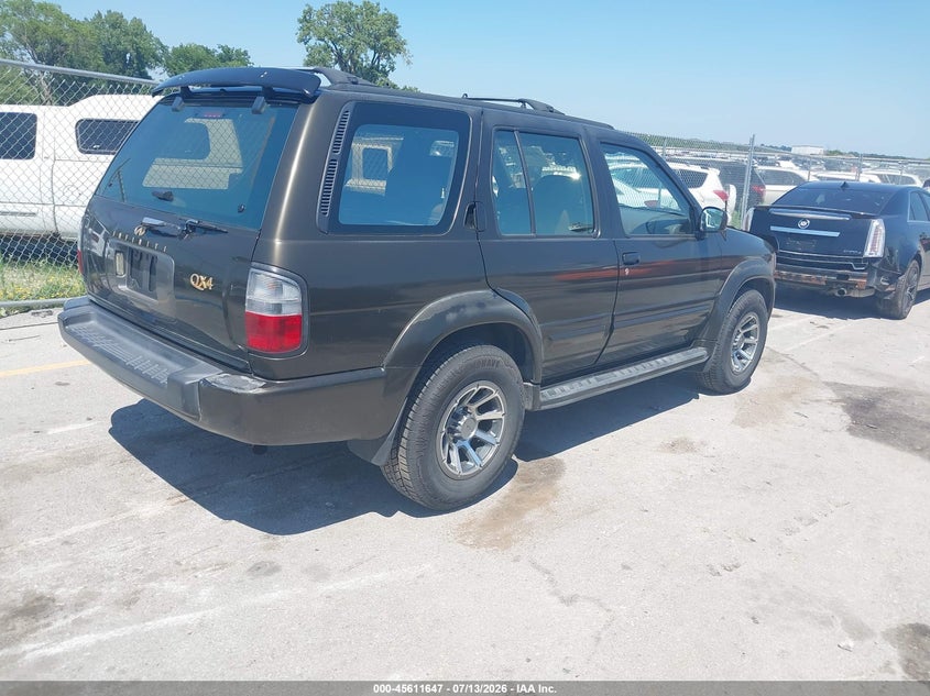 1999 INFINITI QX4 auction photo 4