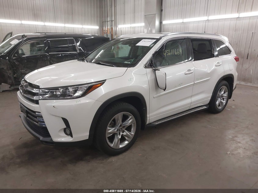 2017 Toyota Highlander, Левый бок, IAAI, VIN 5TDDZRFH6HS420167 — фото 2