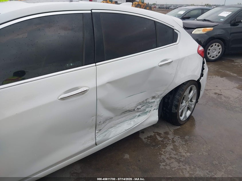 2017 CHEVROLET CRUZE auction photo 6