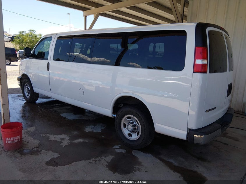 2018 CHEVROLET EXPRESS 3500 auction photo 3