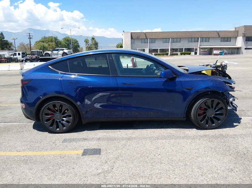 TESLA MODEL Y - zdjęcie 17