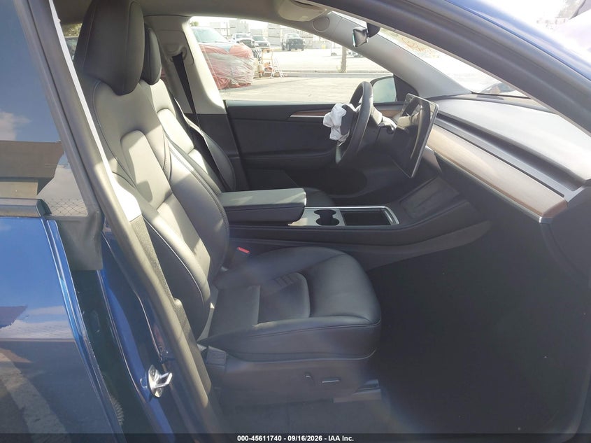 TESLA MODEL Y - zdjęcie 5