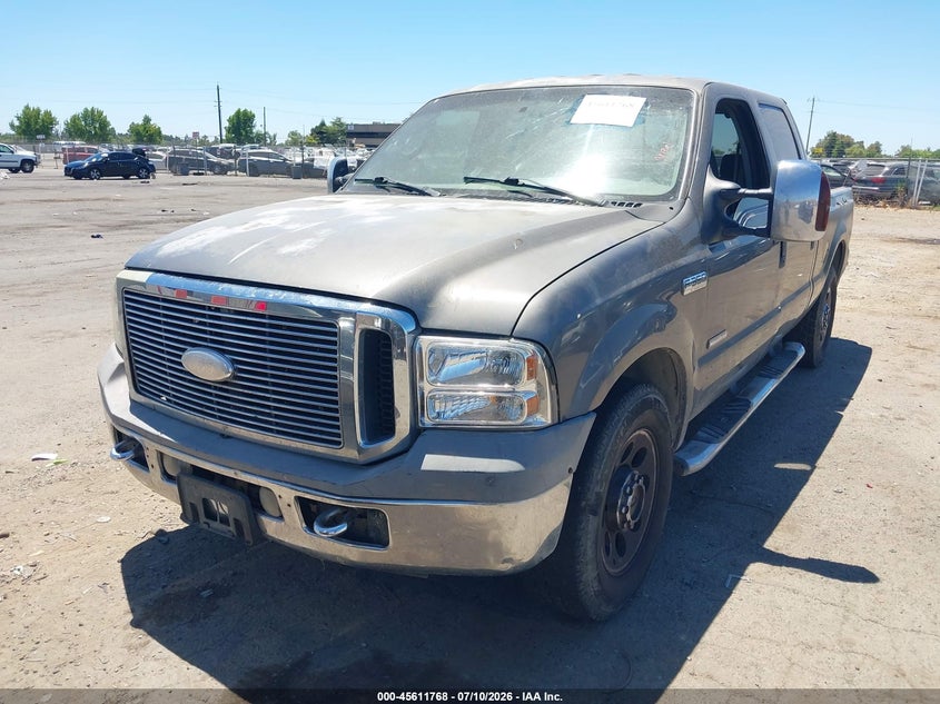 2007 Ford F350, Normal Wear & Tear, IAAI, VIN 1FTWW30P87EA09212 — photo 2