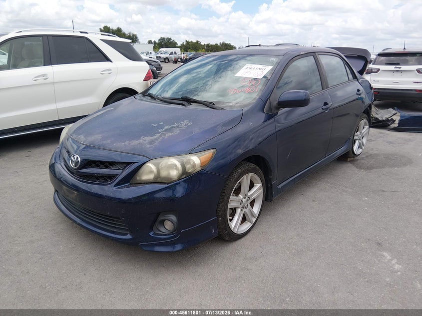 2013 TOYOTA COROLLA auction photo 2