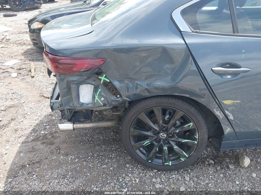 2023 MAZDA MAZDA3 auction photo 6