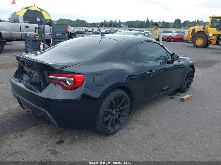 Vin: jf1znaa13e8709008, lot: 46110286, scion fr-s monogram 20144