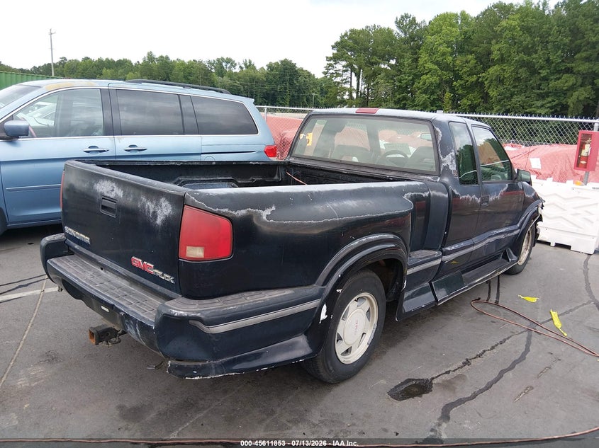 1997 GMC SONOMA auction photo 4