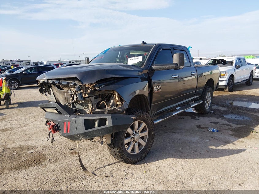 Vin: 3c6ur5dl6hg584105, lot: 46110453, ram 2500 big horn  4x4 6'4 box 20172
