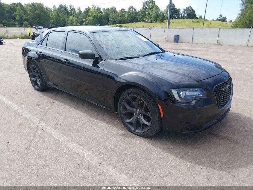 Vin: 2c3ccaagxlh233555, lot: 46110465, chrysler 300 touring 2020 img_1
