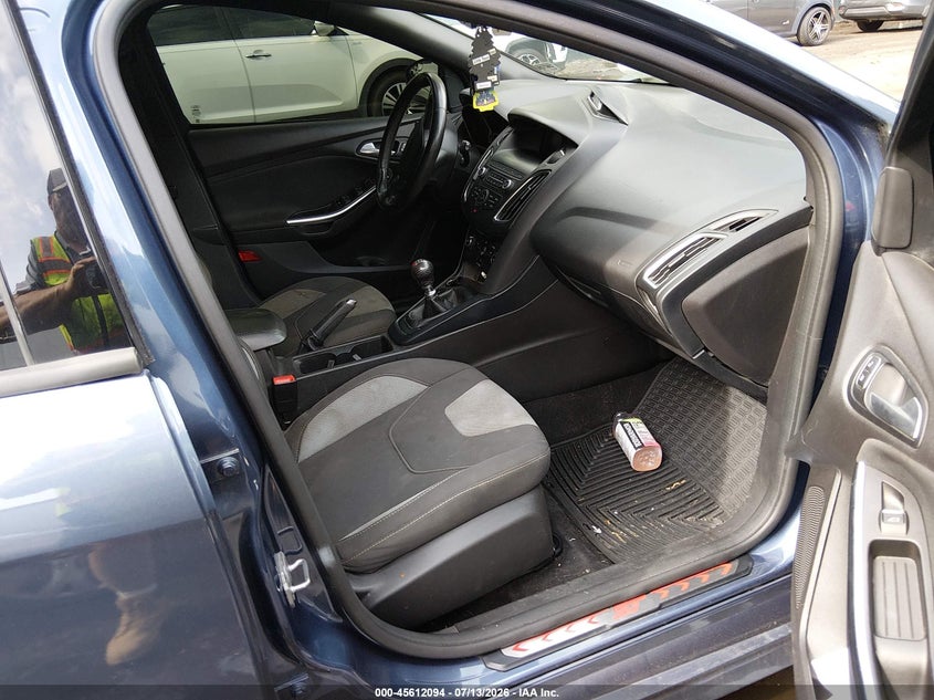 2018 FORD FOCUS ST auction photo 5