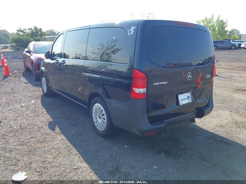 2022 MERCEDES-BENZ METRIS — Photo 3