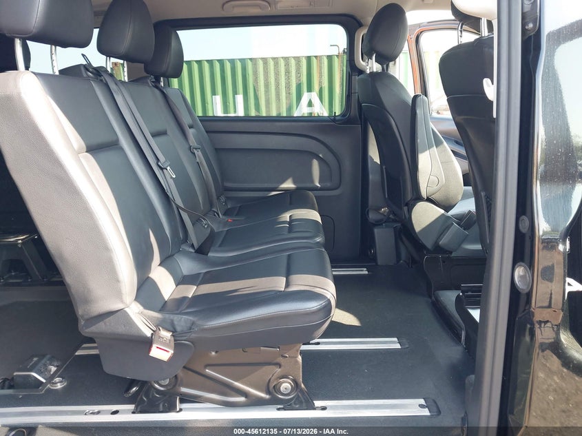 2022 MERCEDES-BENZ METRIS — Photo 8