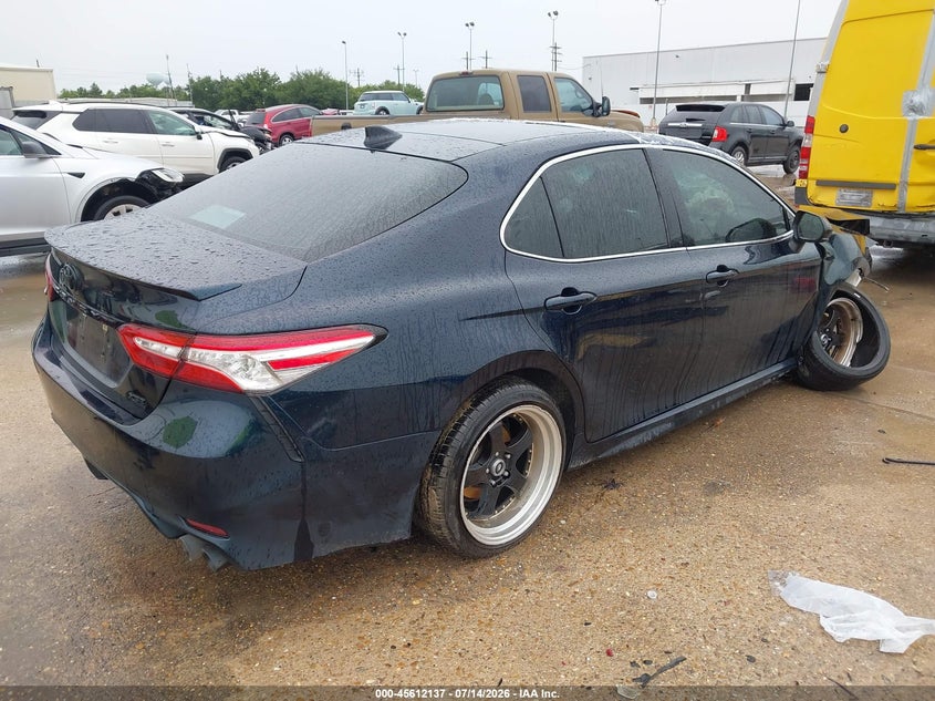 2020 TOYOTA CAMRY auction photo 4