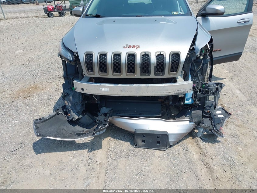 2016 JEEP CHEROKEE auction photo 6