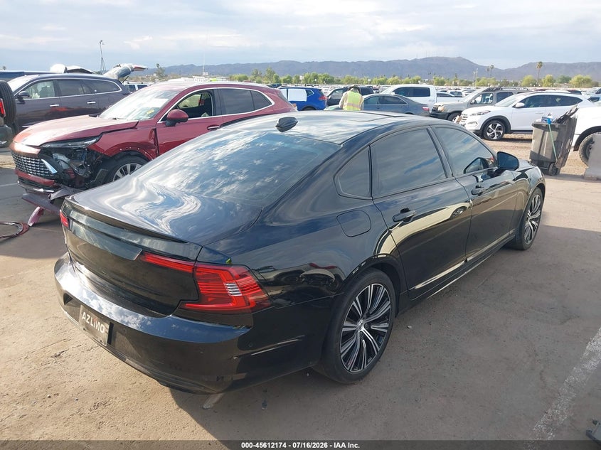 2024 VOLVO S90 auction photo 4