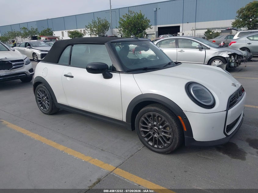 2025 Mini Convertible S Signature Trim