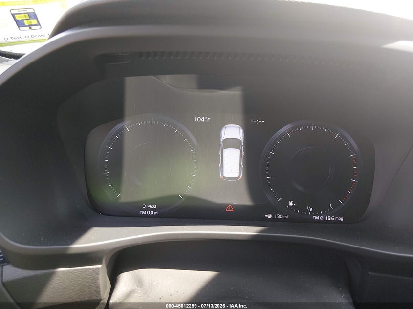2021 VOLVO XC40 auction photo 7