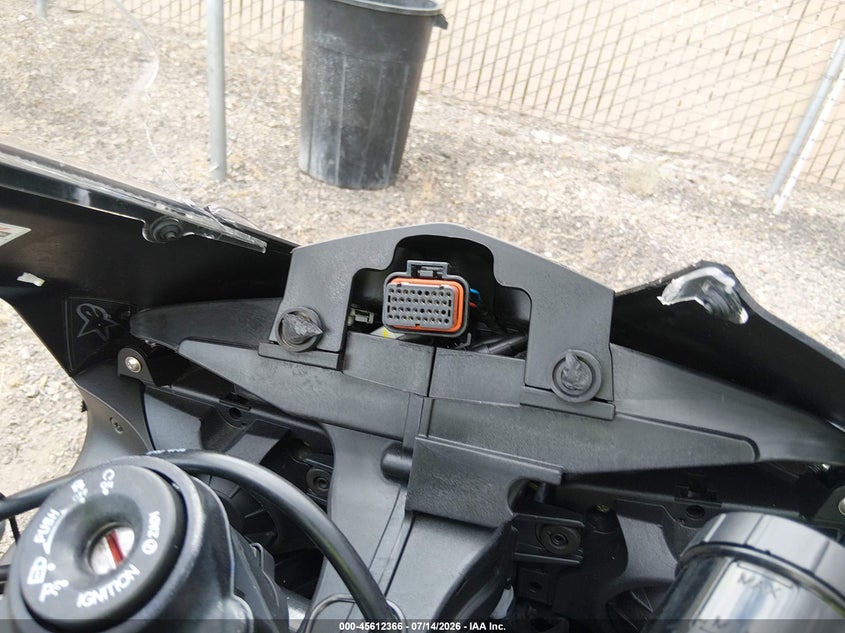 2018 APRILIA RSV auction photo 7