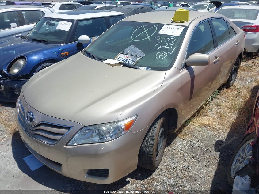 2010 TOYOTA CAMRY auction photo 2
