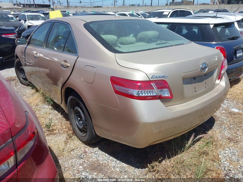 2010 TOYOTA CAMRY auction photo 3