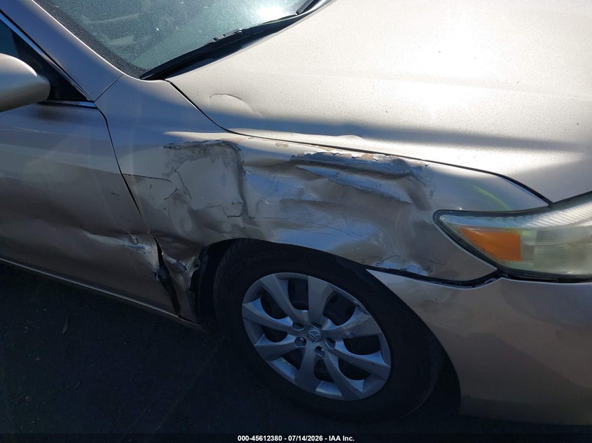 2010 TOYOTA CAMRY auction photo 6