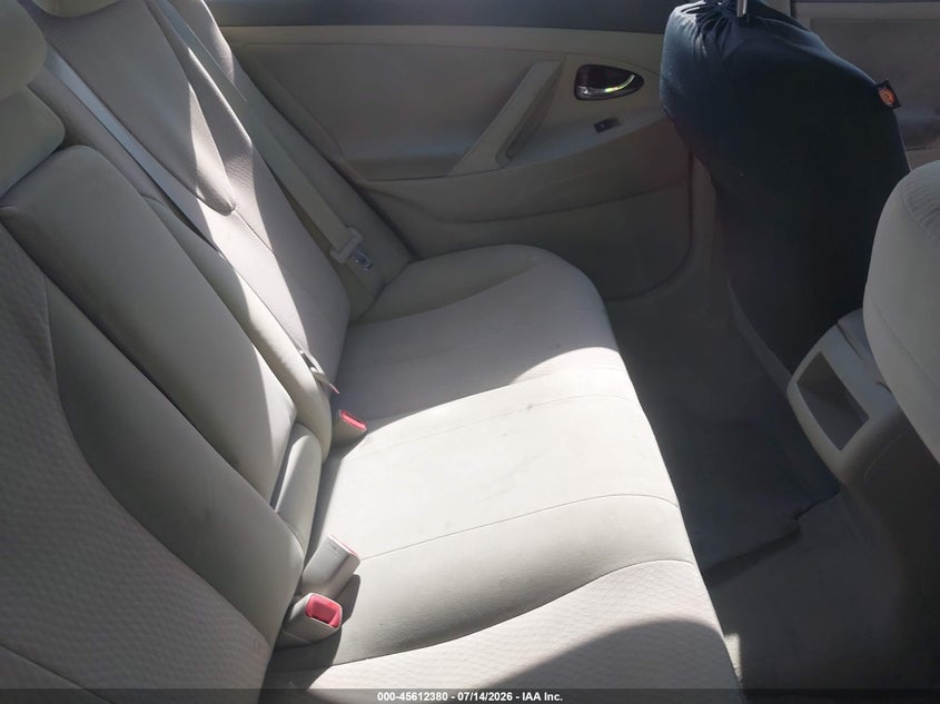 2010 TOYOTA CAMRY auction photo 8