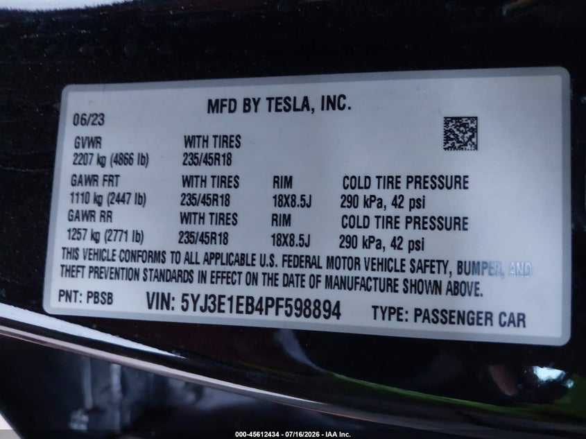 TESLA MODEL 3 - zdjęcie 9