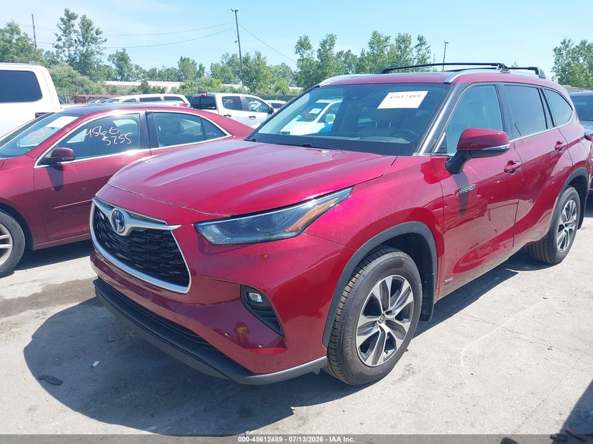2021 TOYOTA HIGHLANDER auction photo 2