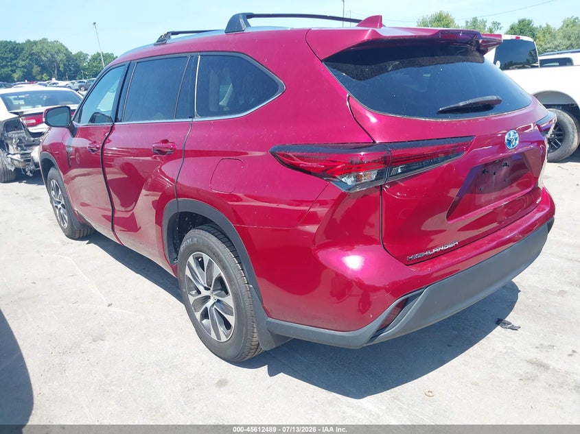 2021 TOYOTA HIGHLANDER auction photo 3