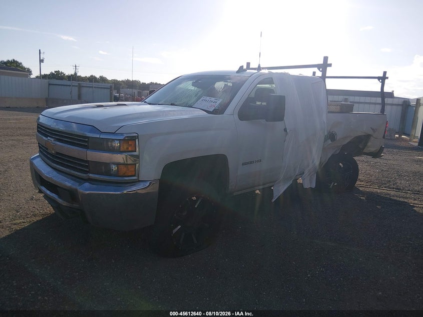 2017 CHEVROLET SILVERADO 2500HD auction photo 2