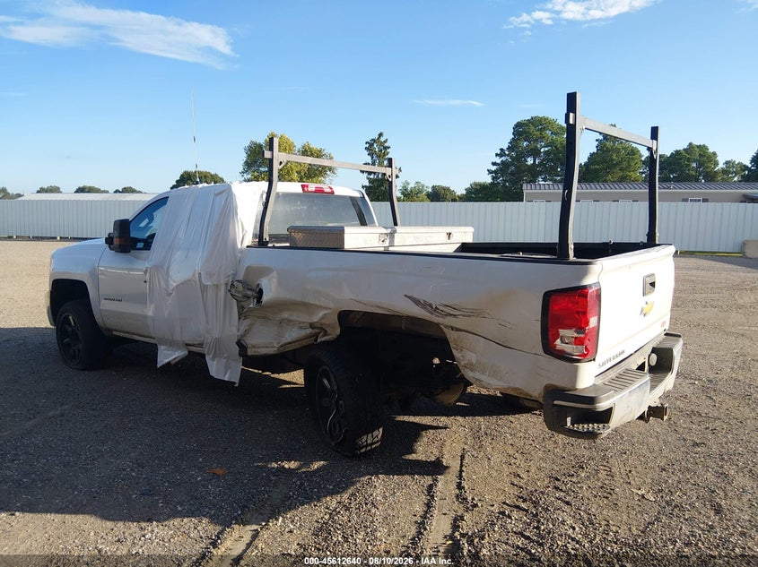 2017 CHEVROLET SILVERADO 2500HD auction photo 3