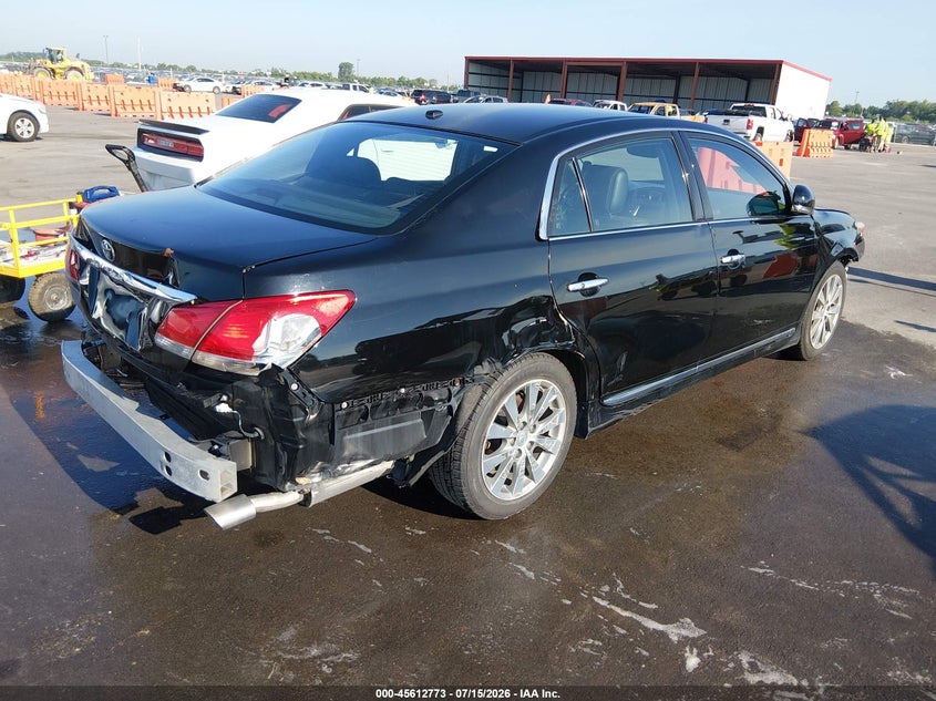 2012 TOYOTA AVALON — zdjęcie 4